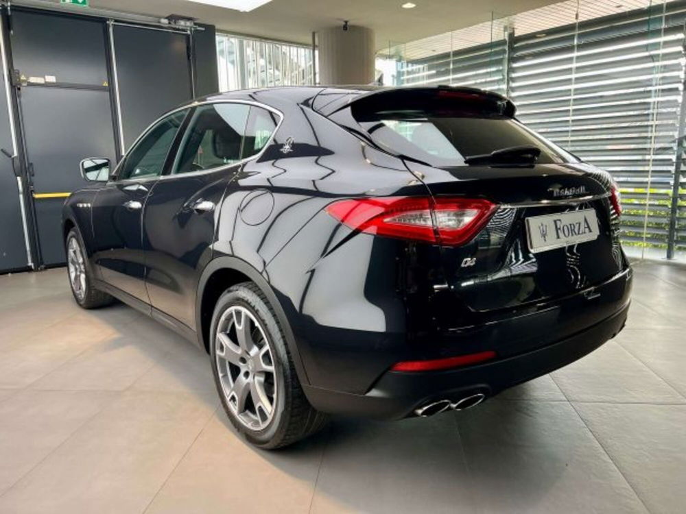 Maserati Levante usata a Torino (5)