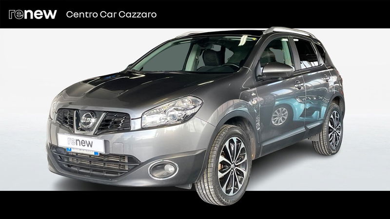 Nissan Qashqai 1.6 dCi DPF Tekna  del 2012 usata a Saronno