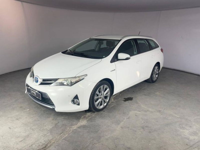 Toyota Auris Station Wagon 1.8 Hybrid Active  del 2014 usata a Mosciano Sant&#039;Angelo