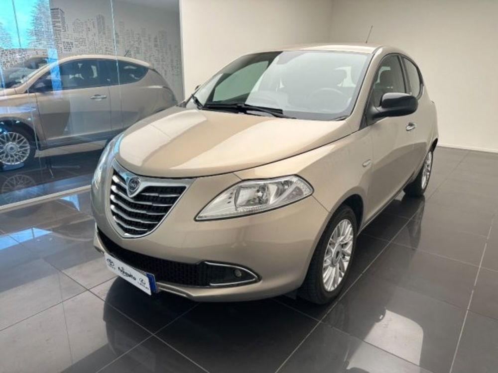 Lancia Ypsilon usata a Cuneo