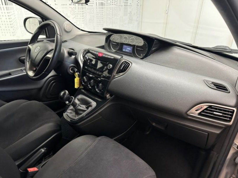 Lancia Ypsilon usata a Cuneo (10)