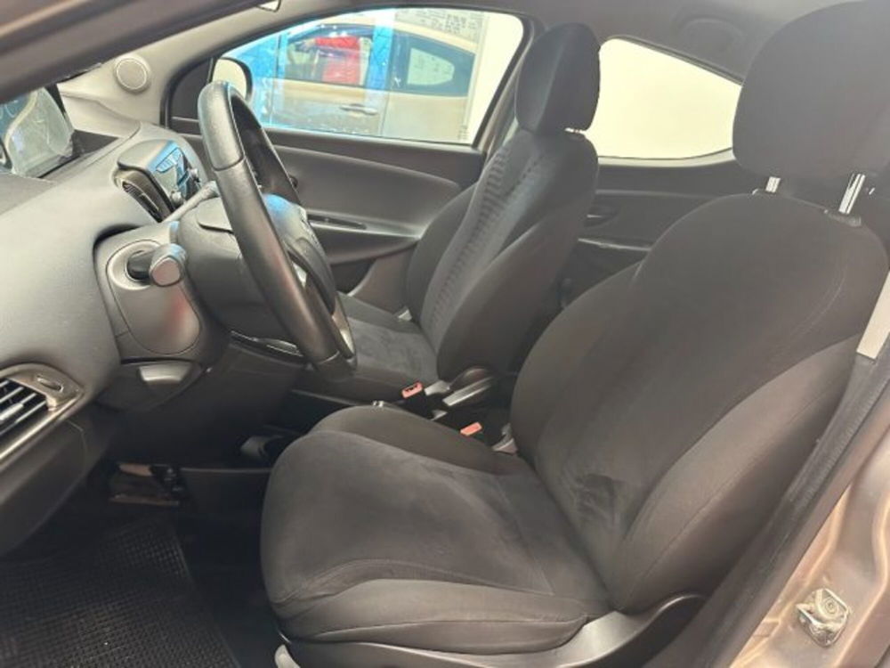 Lancia Ypsilon usata a Cuneo (6)