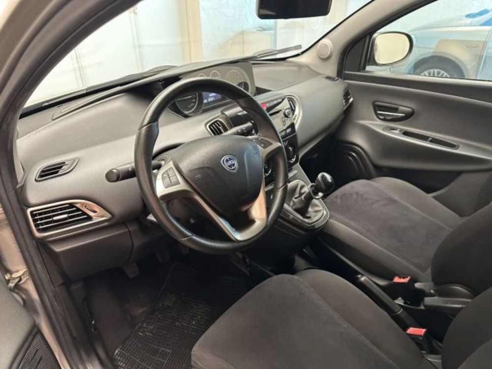 Lancia Ypsilon usata a Cuneo (9)