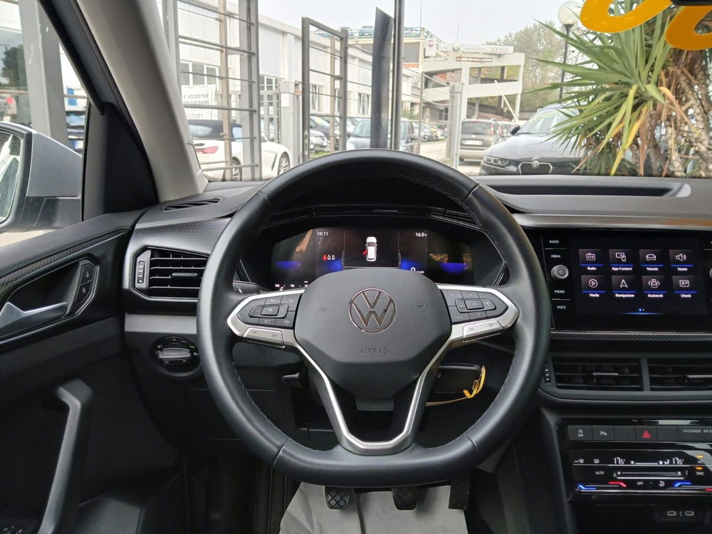 Volkswagen T-Cross usata a Milano (13)