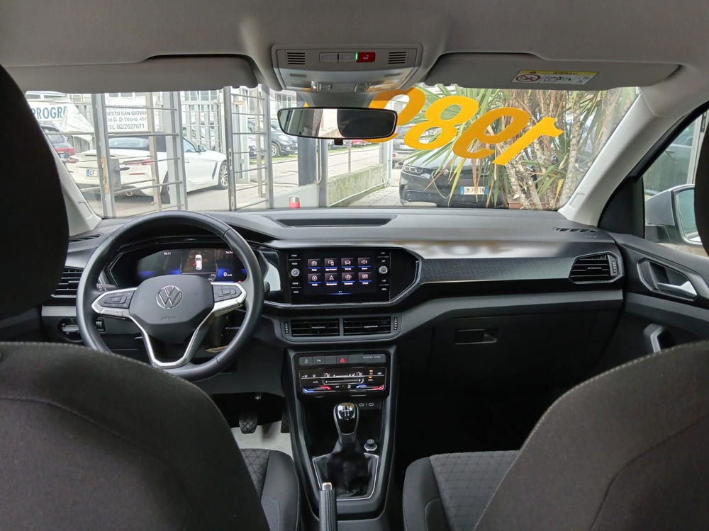 Volkswagen T-Cross usata a Milano (8)