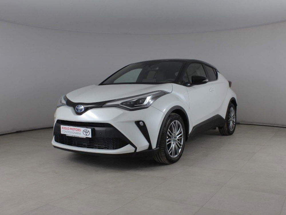 Toyota Toyota C-HR nuova a Palermo