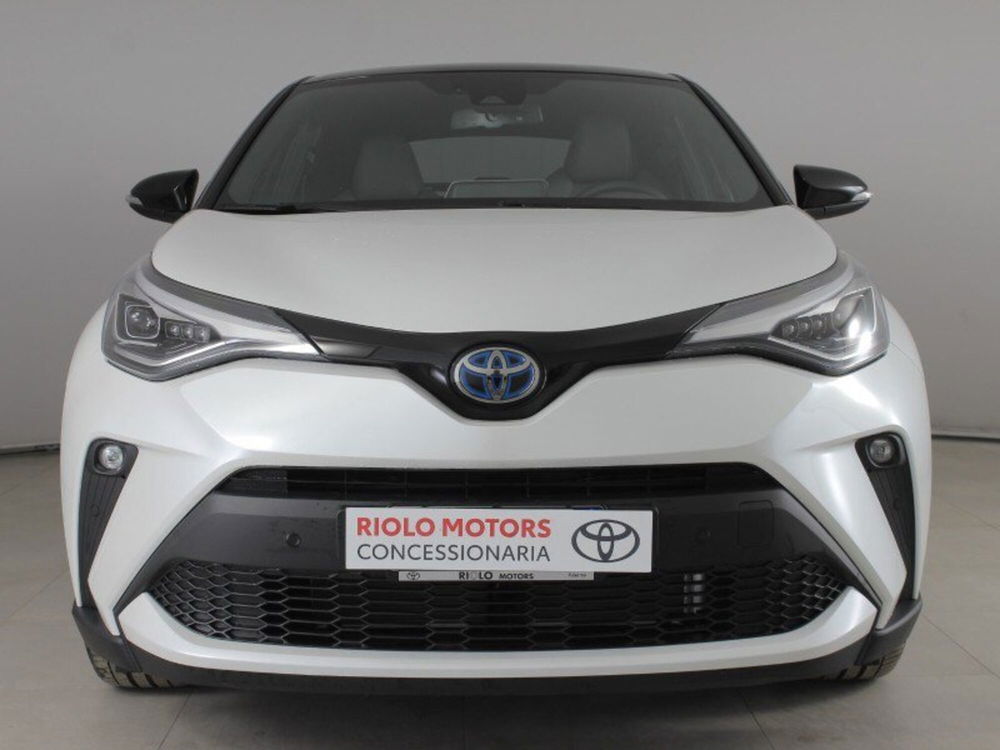 Toyota Toyota C-HR nuova a Palermo (2)