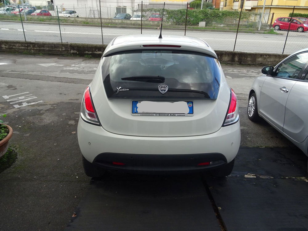 Lancia Ypsilon usata a Lucca (6)