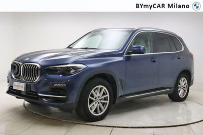 BMW X5 xDrive30d Business del 2019 usata a Milano