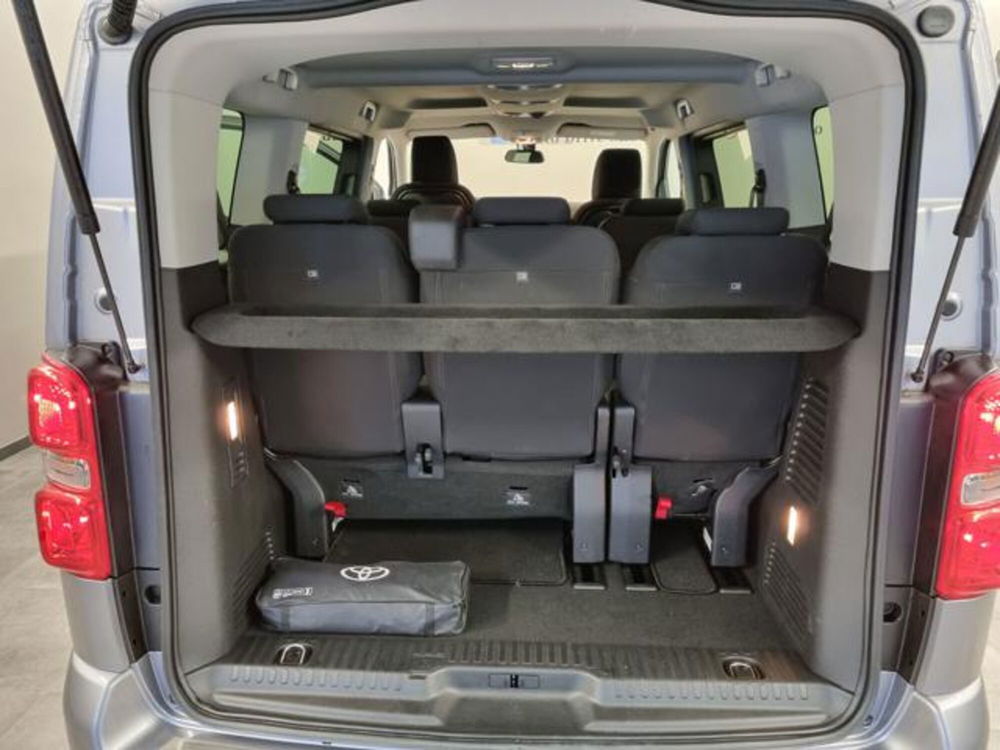 Toyota Proace Verso usata a Como (11)