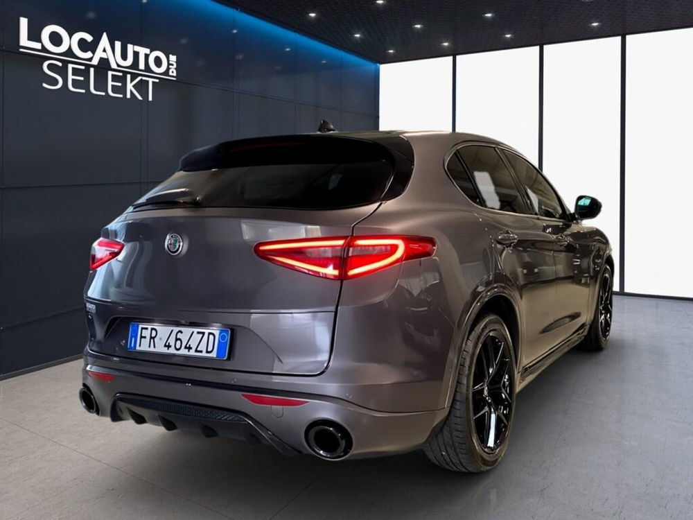 Alfa Romeo Stelvio usata a Torino (4)