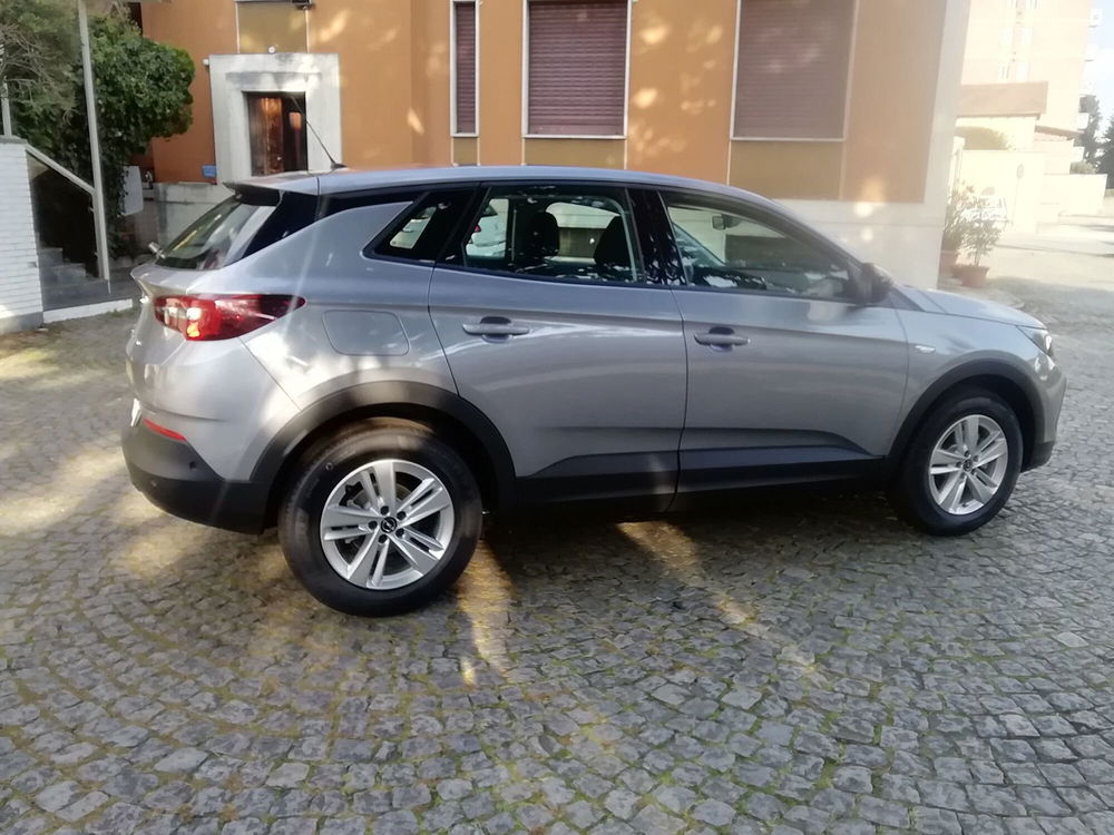 Opel Grandland nuova a Biella (4)