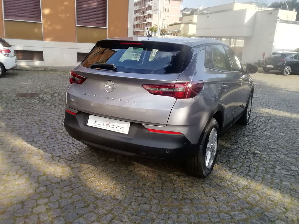 Opel Grandland nuova a Biella (9)