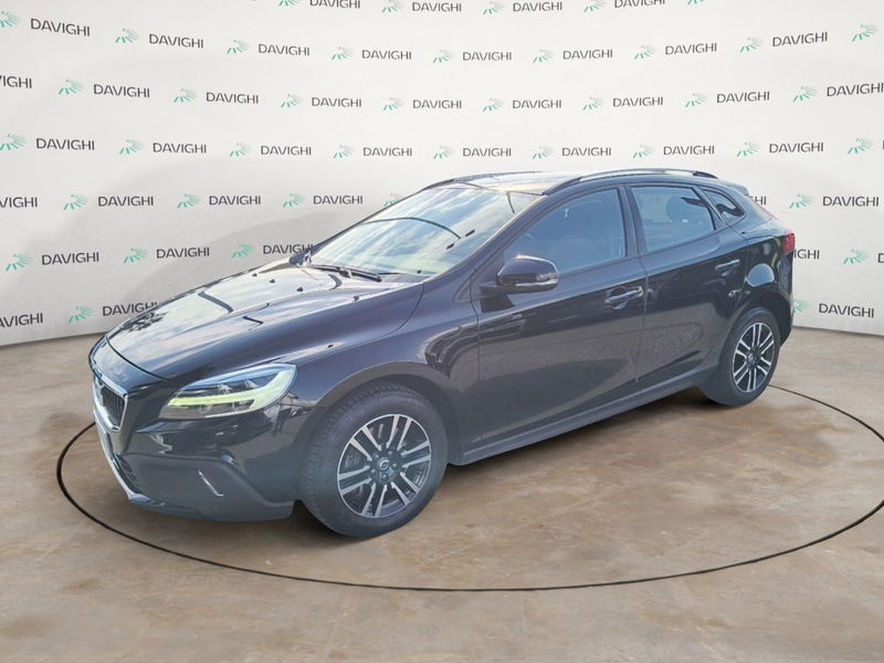 Volvo V40 Cross Country D2 Business Plus  del 2019 usata a Casalmaggiore