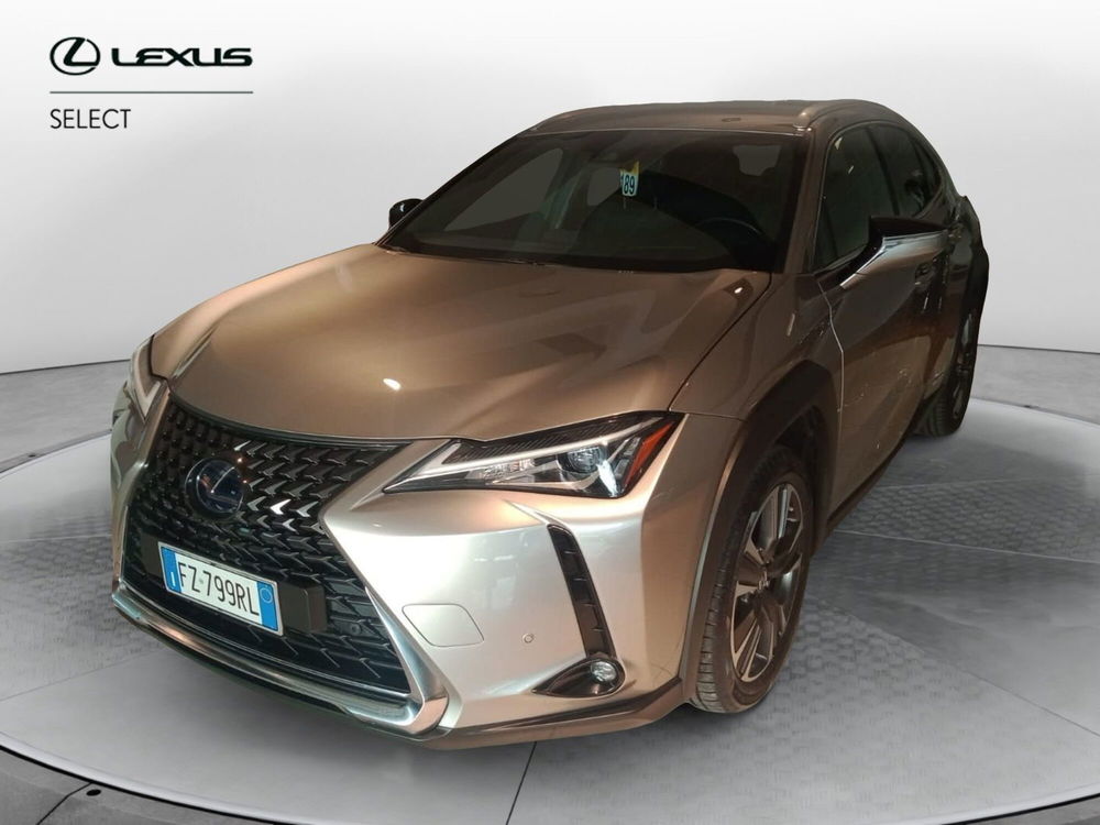 Lexus UX usata a Roma