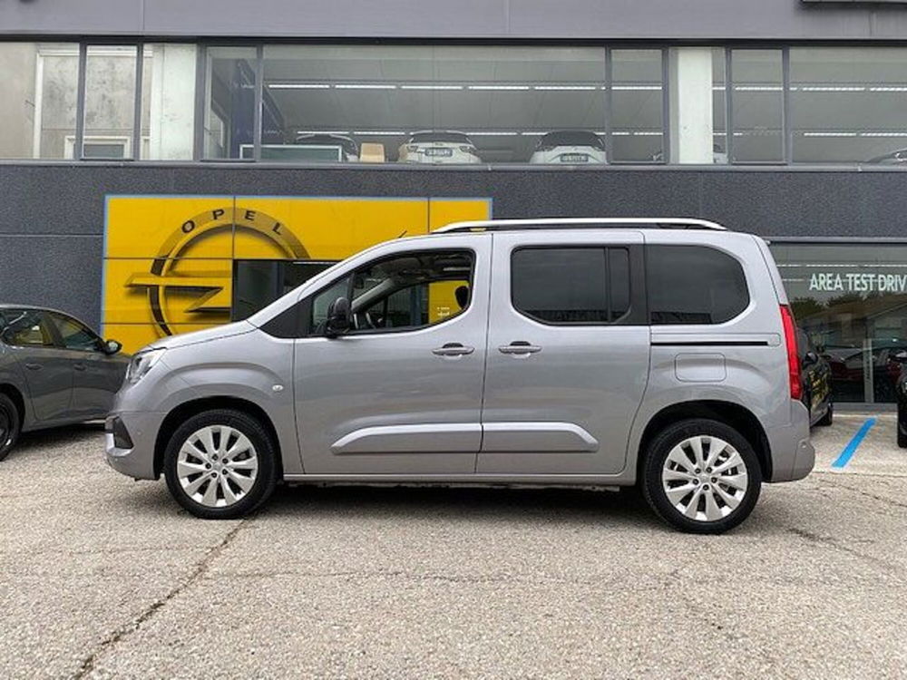 Opel Combo Life usata a Pesaro-Urbino (4)