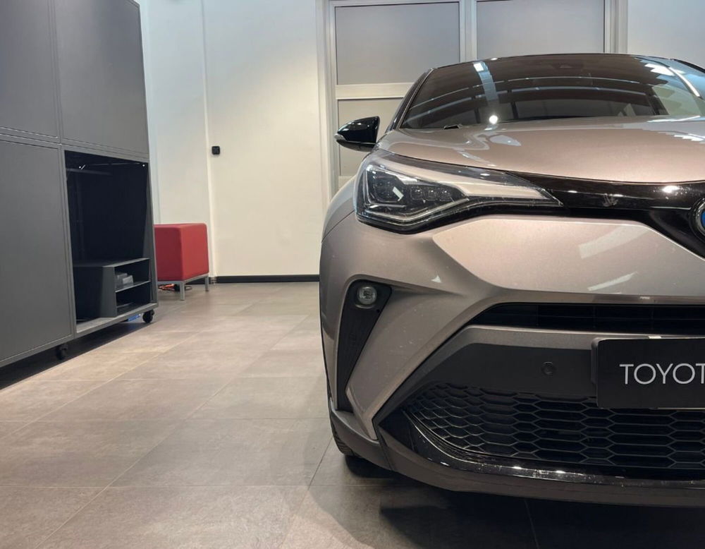 Toyota Toyota C-HR usata a Ferrara (16)