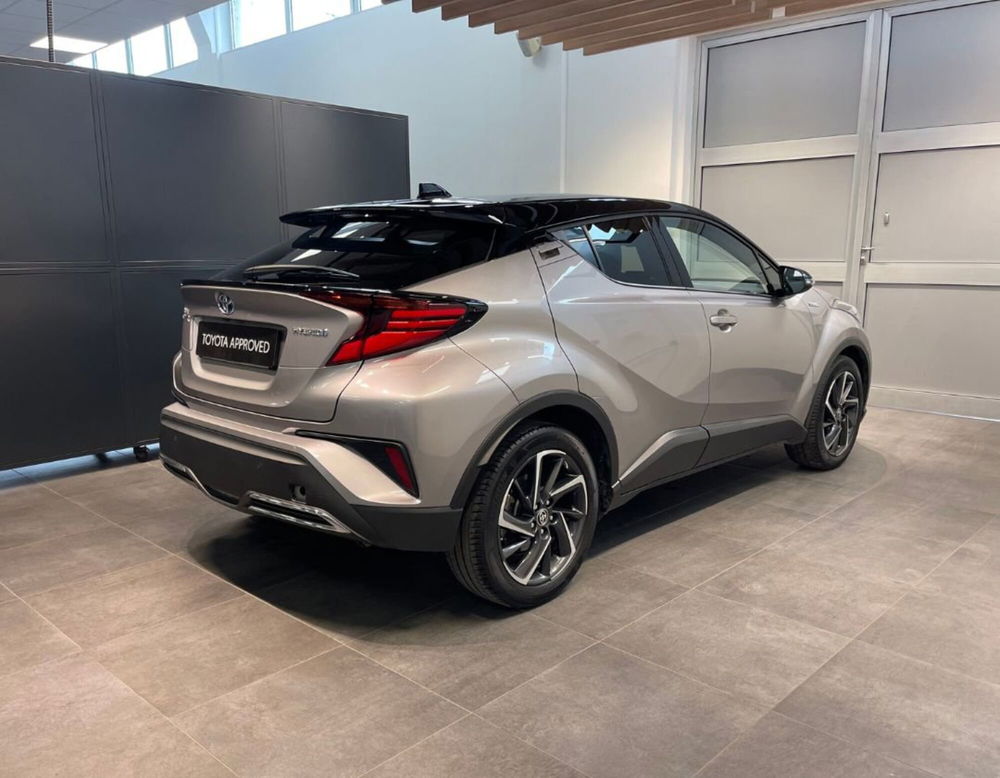 Toyota Toyota C-HR usata a Ferrara (18)