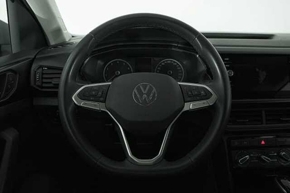 Volkswagen T-Cross usata a Como (18)