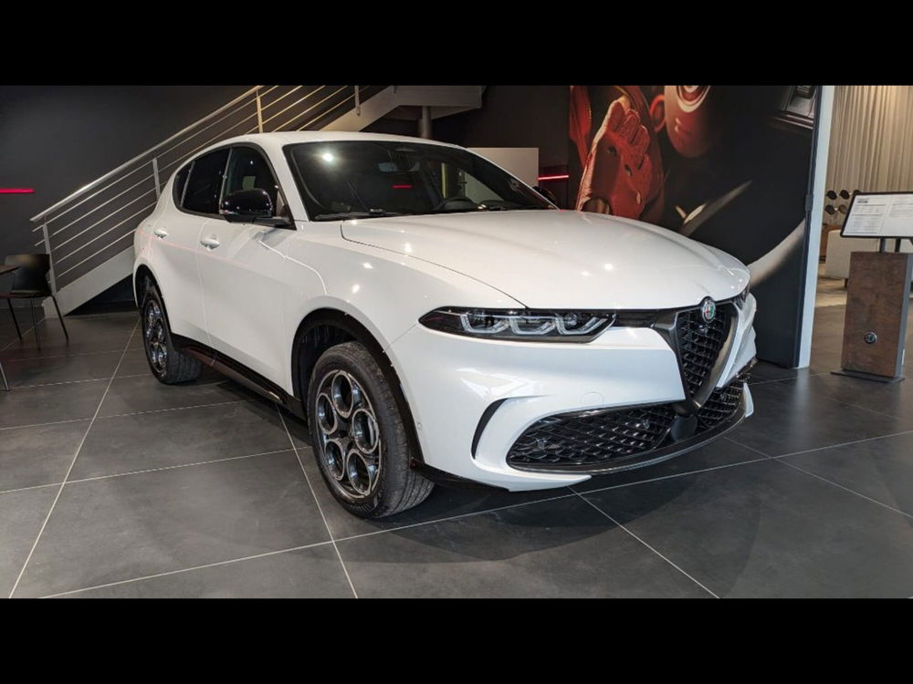 Alfa Romeo Tonale nuova a Siena