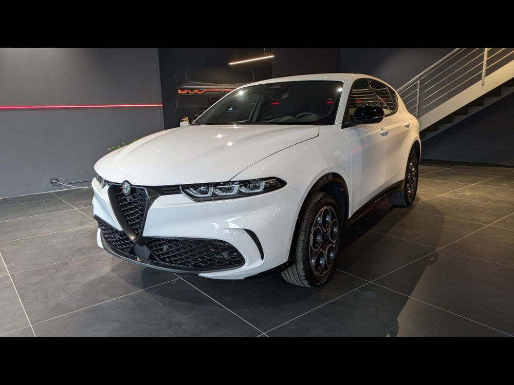 Alfa Romeo Tonale nuova a Siena (2)