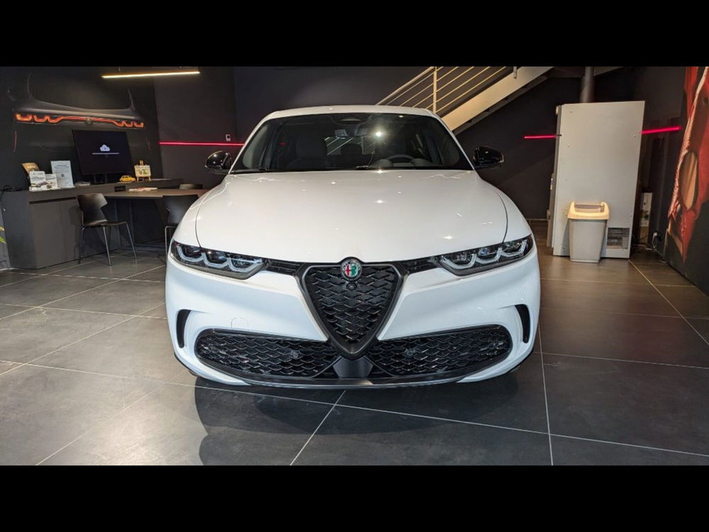 Alfa Romeo Tonale nuova a Siena (7)