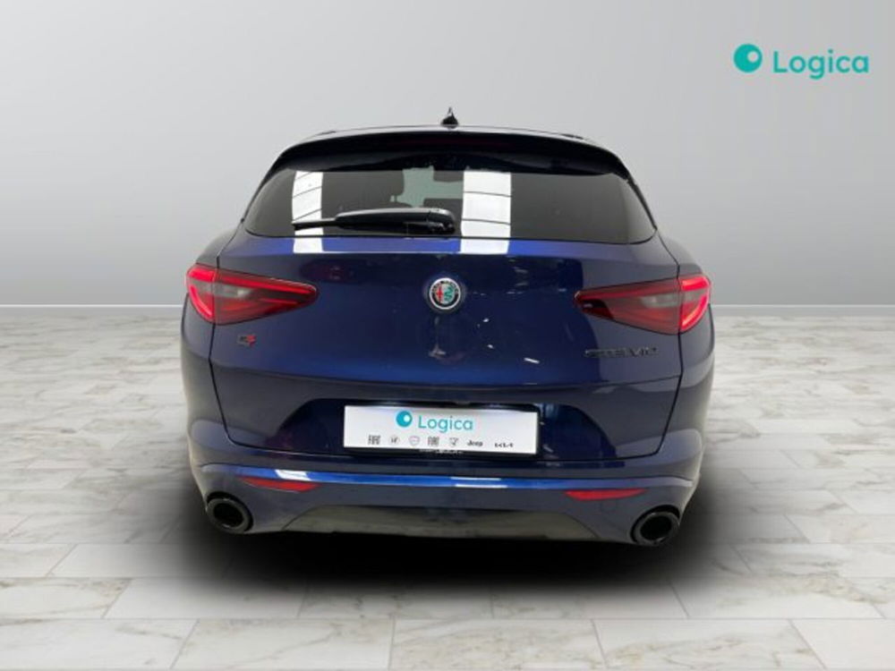 Alfa Romeo Stelvio usata a Biella (10)