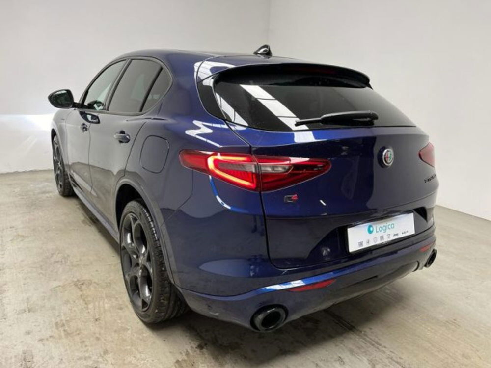 Alfa Romeo Stelvio usata a Biella (4)