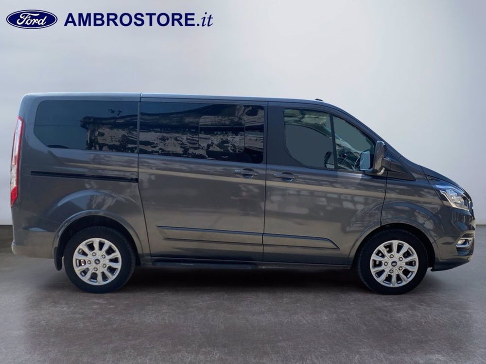 Ford Tourneo Custom usata a Milano (4)