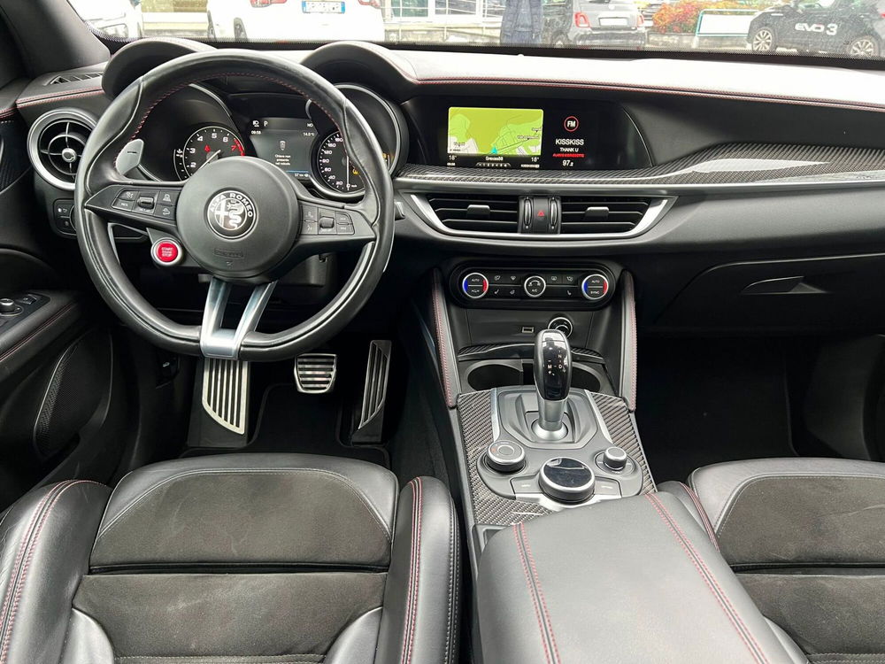 Alfa Romeo Stelvio usata a Salerno (5)