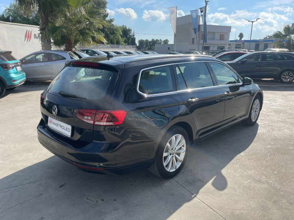 Volkswagen Passat Variant usata a Lecce (11)