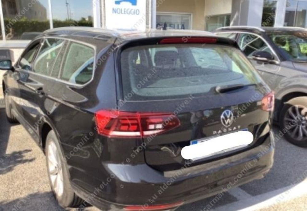 Volkswagen Passat Variant usata a Lecce (2)