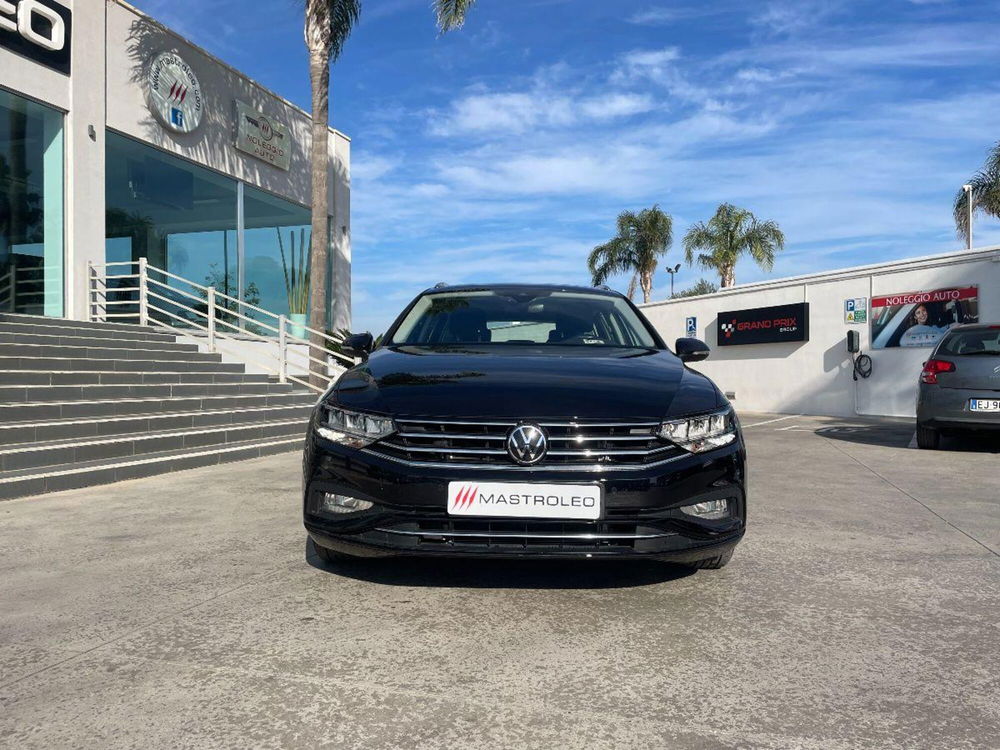 Volkswagen Passat Variant usata a Lecce (8)