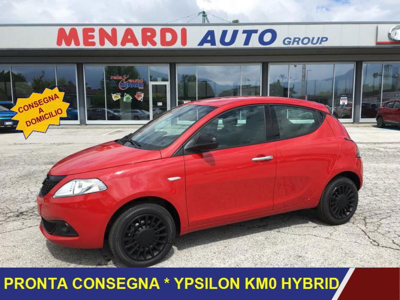 Lancia Ypsilon 1.0 FireFly 5 porte S&amp;S Hybrid Silver Plus nuova a Bernezzo