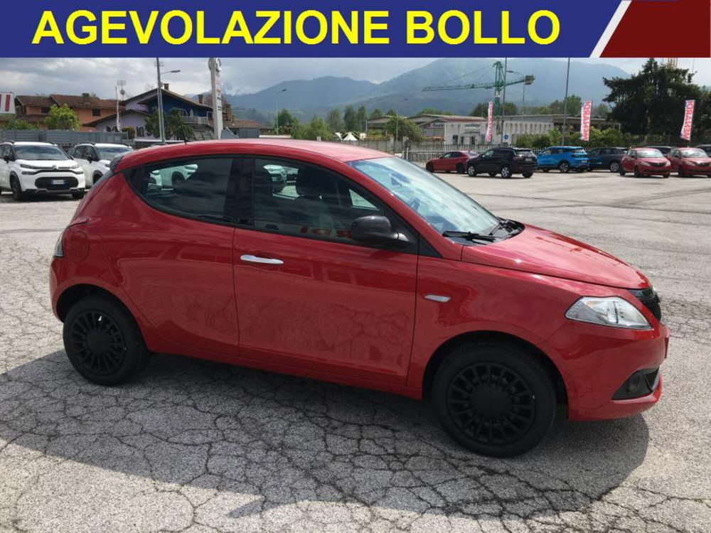 Lancia Ypsilon nuova a Cuneo (2)