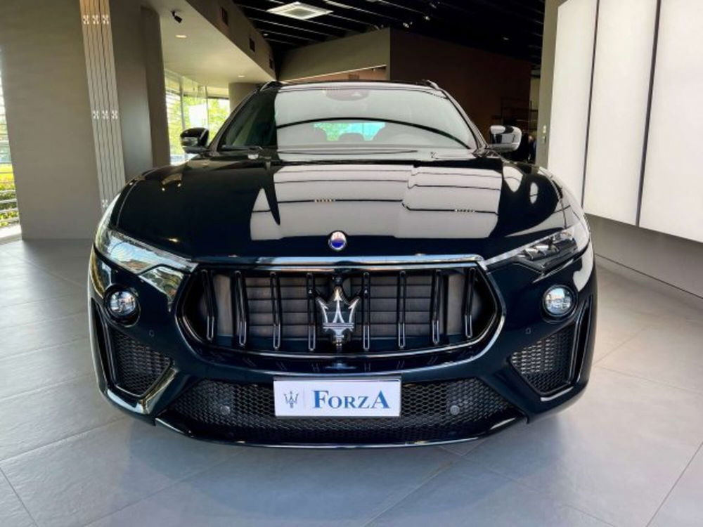 Maserati Levante usata a Torino (2)