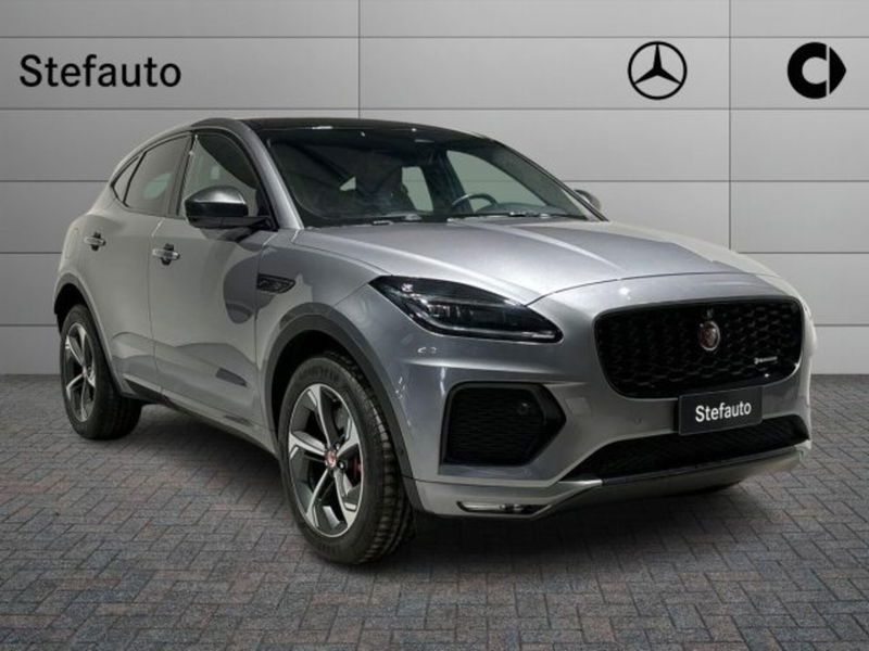 Jaguar E-Pace 2.0D I4 163 CV AWD Auto R-Dynamic Black  del 2021 usata a Castel Maggiore