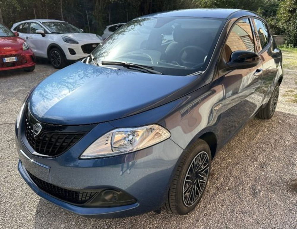 Lancia Ypsilon nuova a Roma