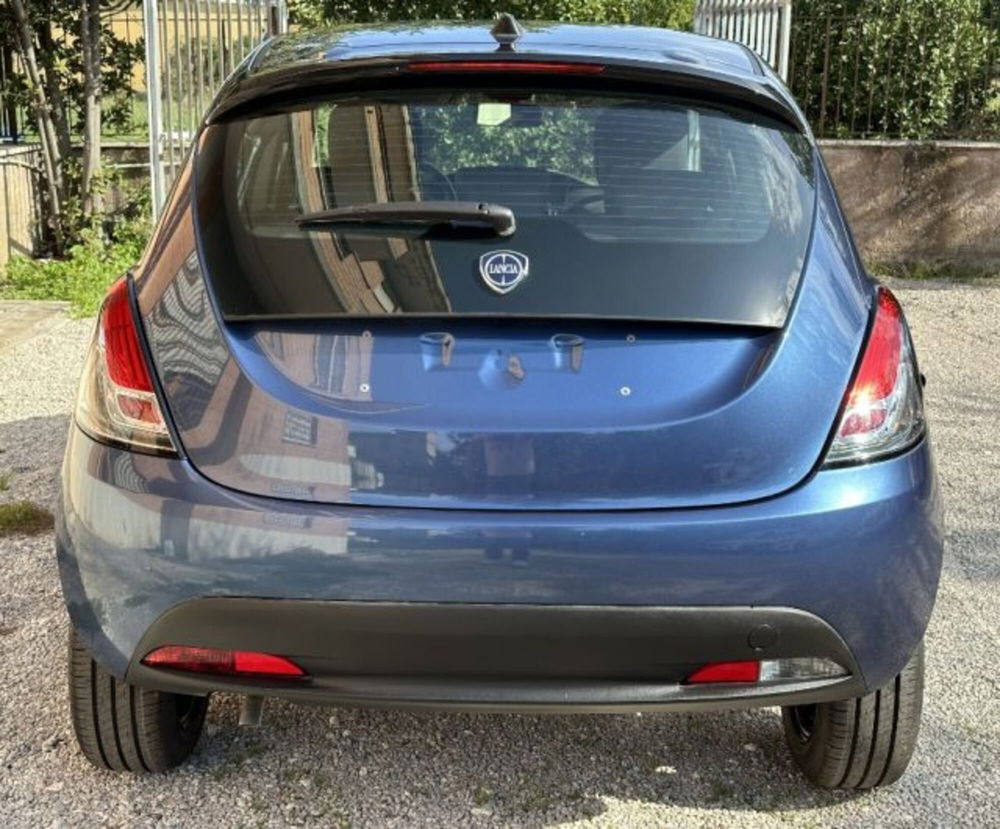 Lancia Ypsilon nuova a Roma (6)