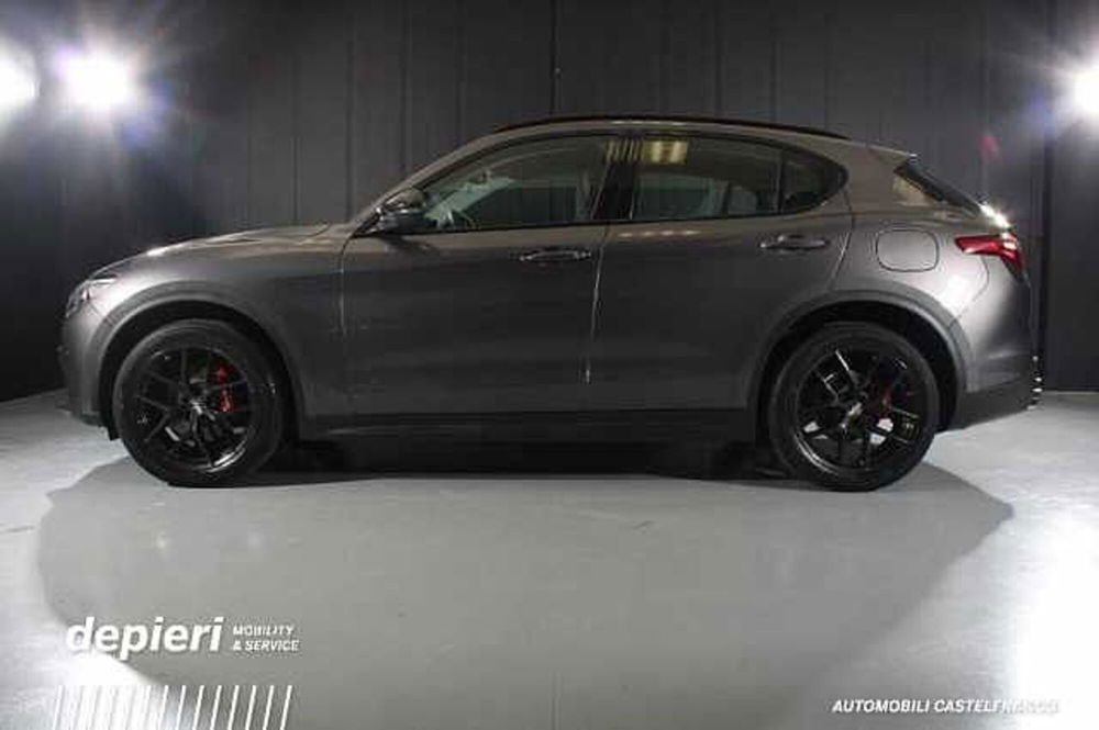 Alfa Romeo Stelvio usata a Treviso (4)