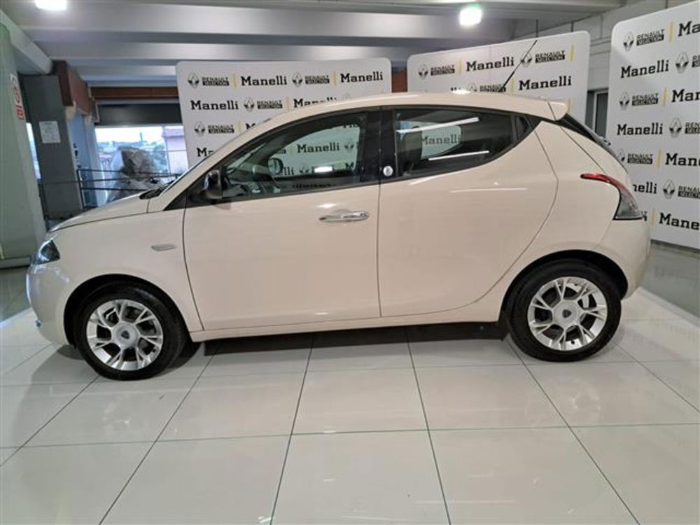 Lancia Ypsilon usata a Brescia (4)