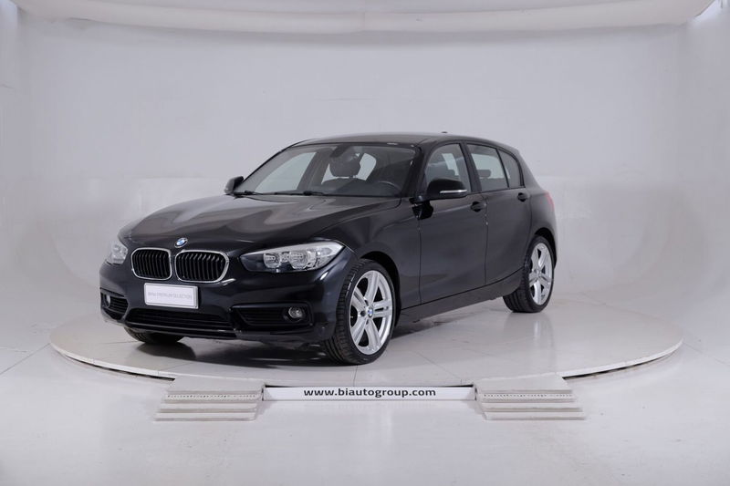 BMW Serie 1 118i Advantage 136cv del 2019 usata a Torino