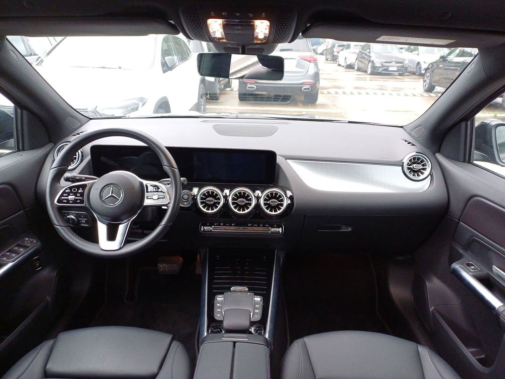 Mercedes-Benz GLA SUV usata a Genova (8)