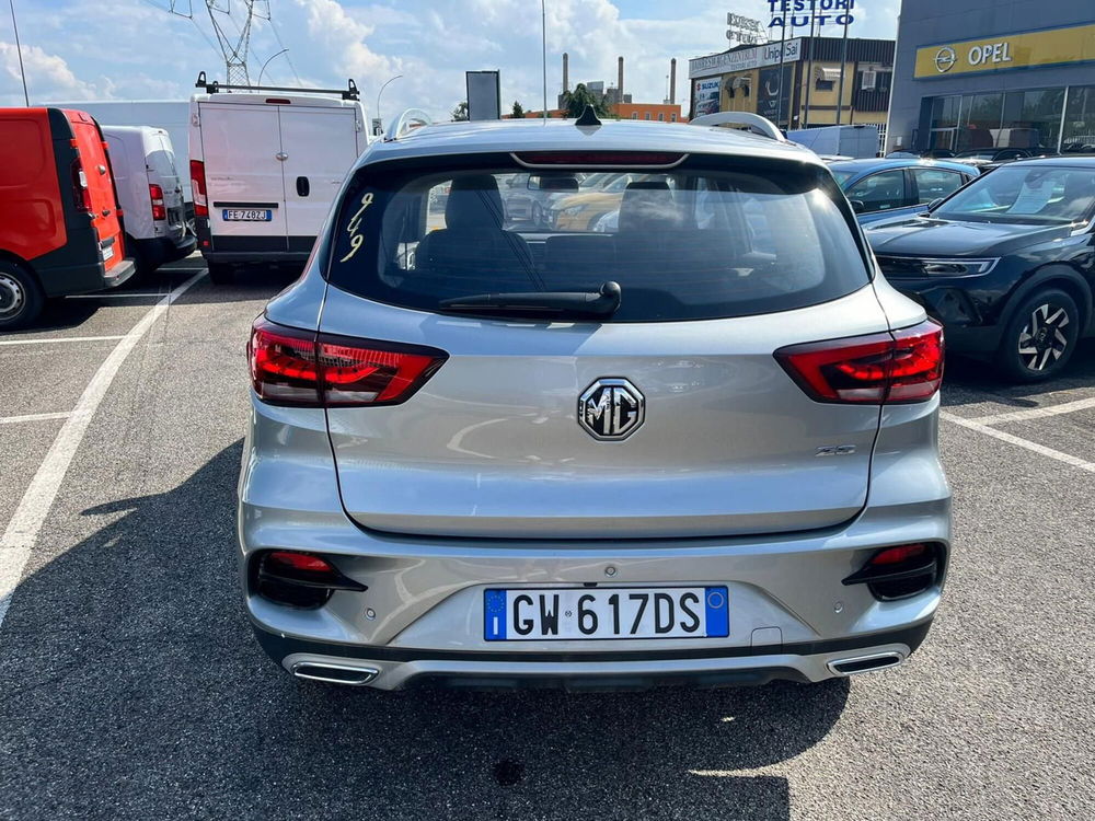 Mg ZS (2021-->) nuova a Milano (8)