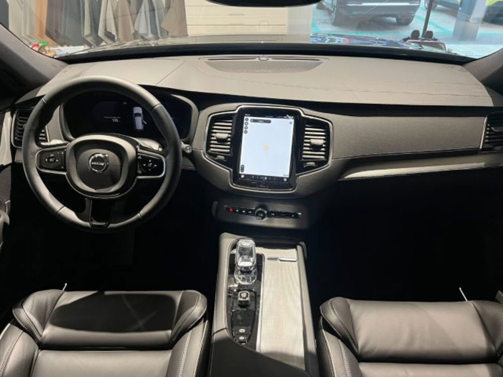 Volvo XC90 nuova a Modena (10)