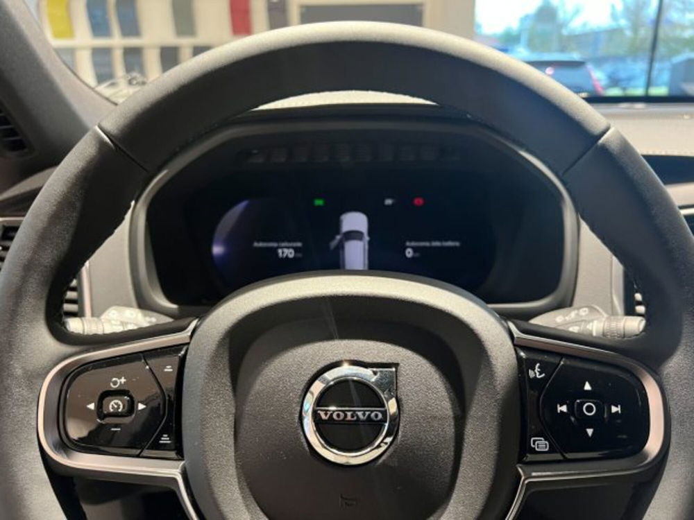 Volvo XC90 nuova a Modena (11)