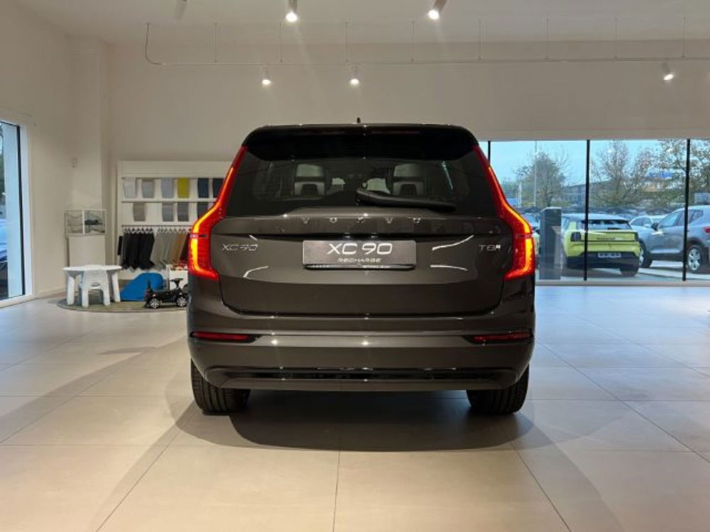 Volvo XC90 nuova a Modena (4)