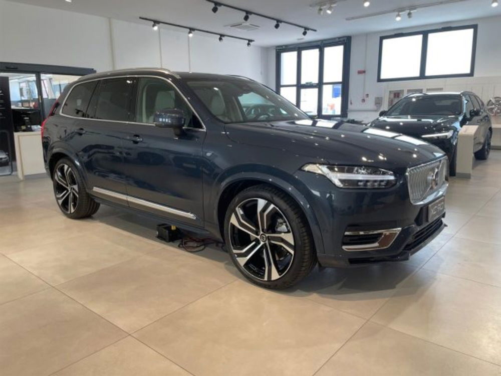 Volvo XC90 usata a Modena (2)