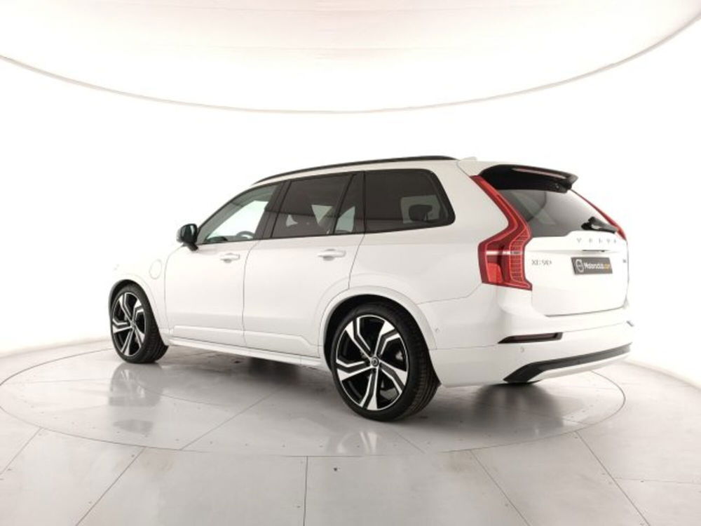 Volvo XC90 nuova a Modena (3)