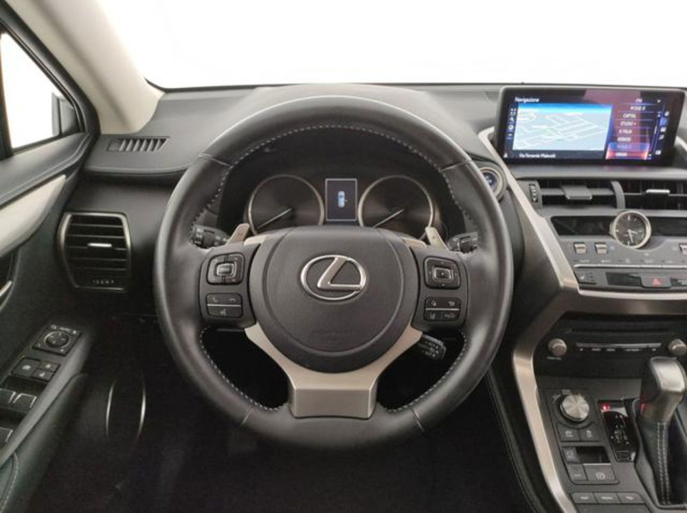 Lexus NX usata a Modena (13)